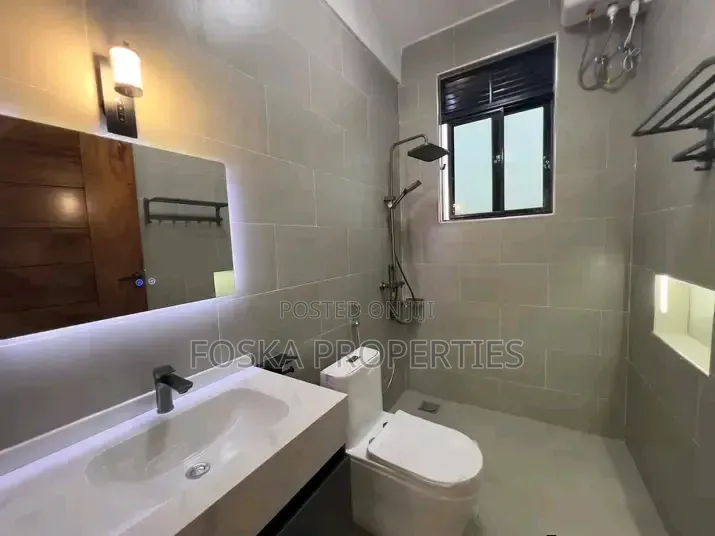 3bdrm Apartment in Muyenga Estate, Central Division for rent