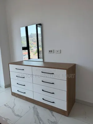 Modern Chest of Drawers