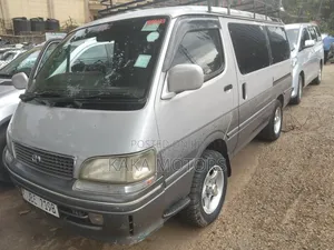 Toyota HiAce 2002 Grey