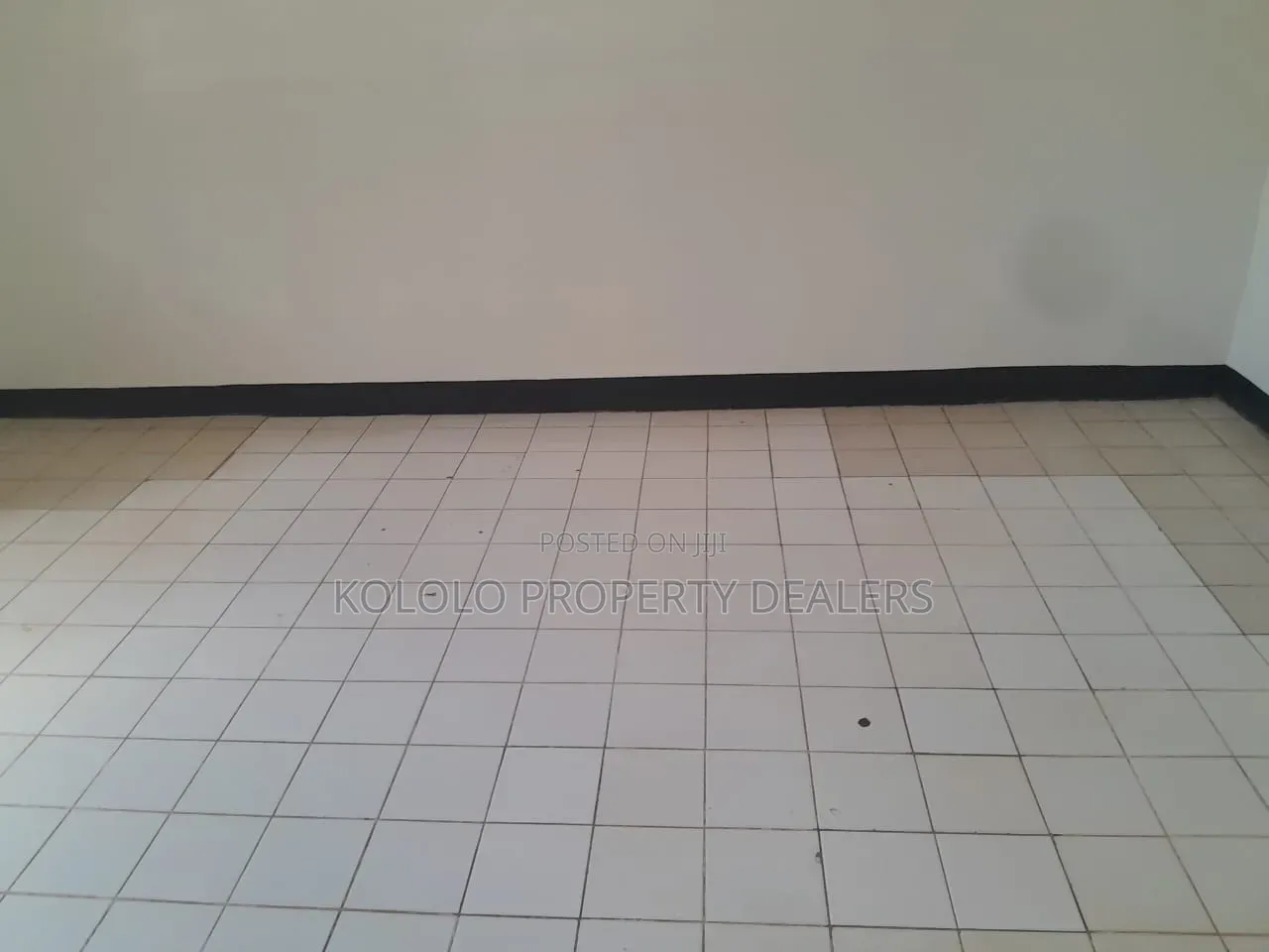5bdrm Mansion in Naguru, Central Division for sale