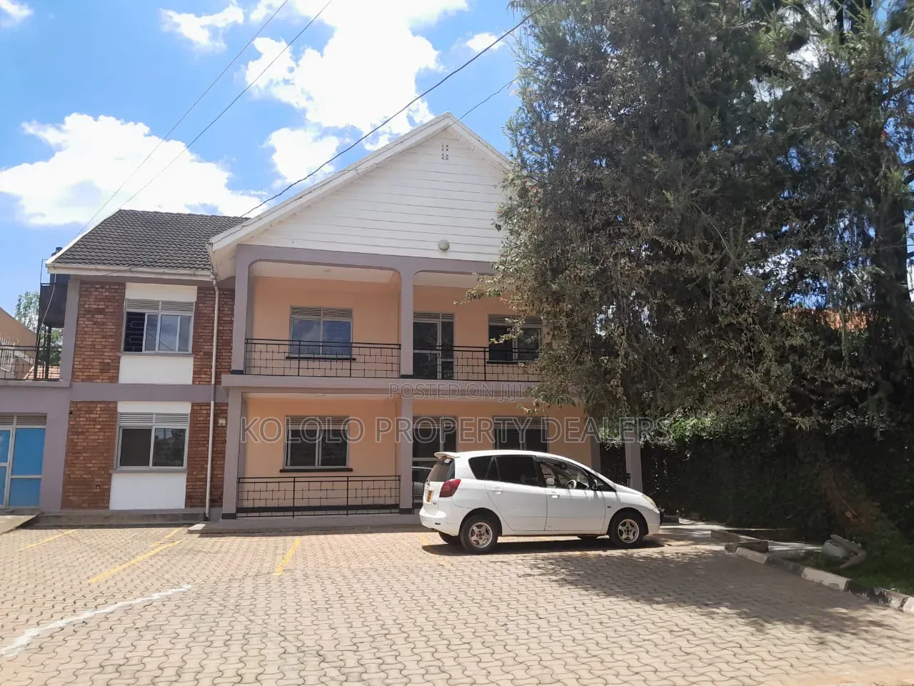 5bdrm Mansion in Naguru, Central Division for sale