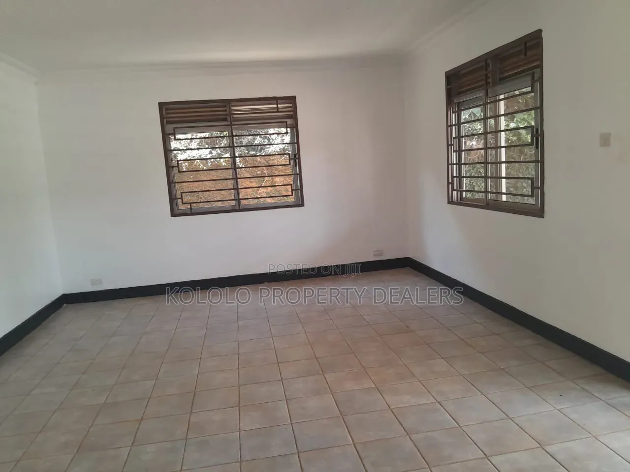 5bdrm Mansion in Naguru, Central Division for sale