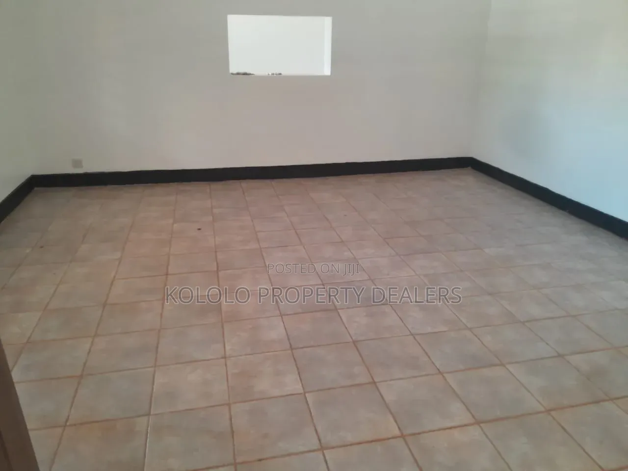 5bdrm Mansion in Naguru, Central Division for sale