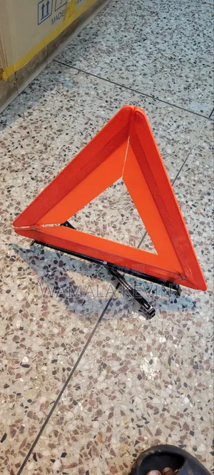 A Triangular Reflector
