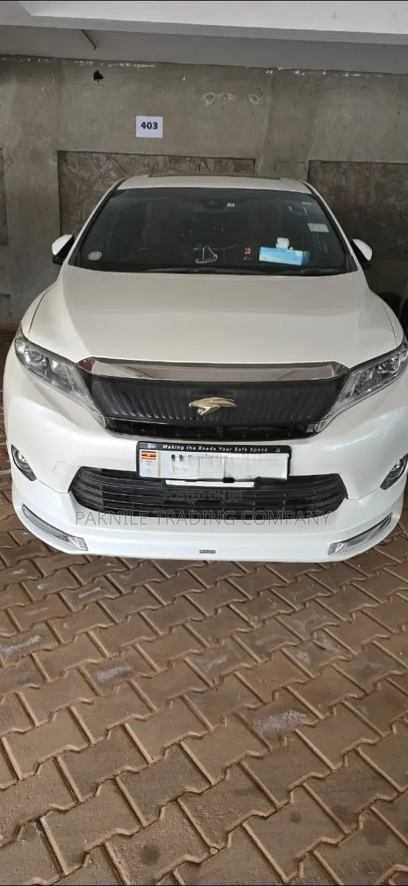 Toyota Harrier Hybrid Progress 2015 White