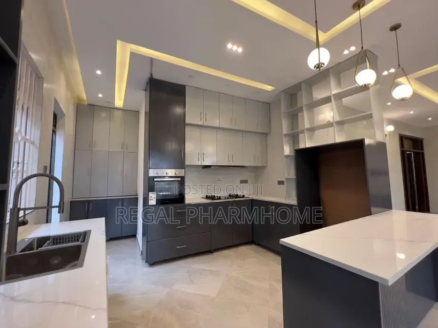 4bdrm House in Kira, Central Division for sale