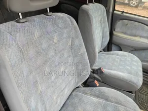Toyota Raum 2000 Black