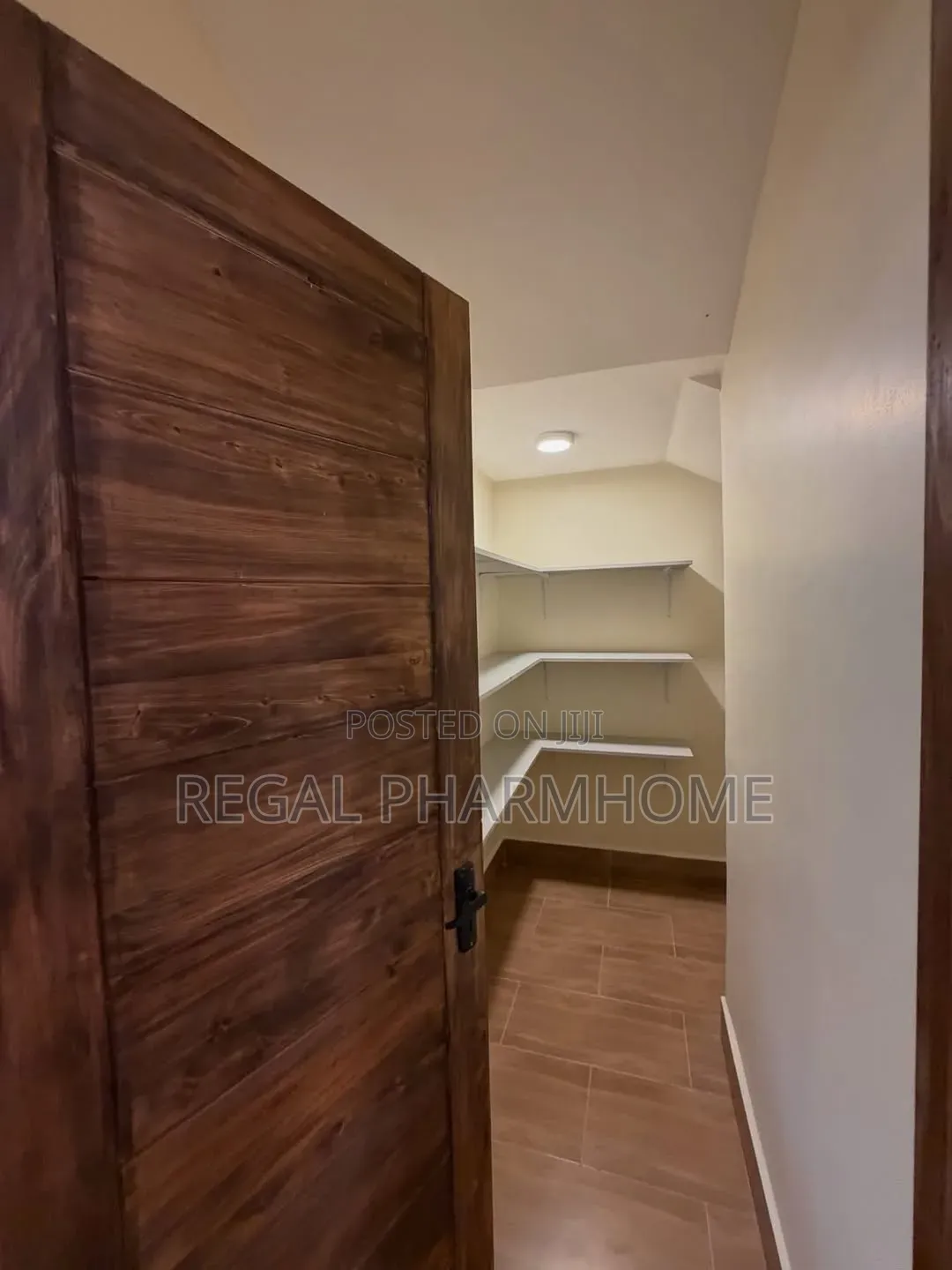 3bdrm Villa in Muyenga, Central Division for rent
