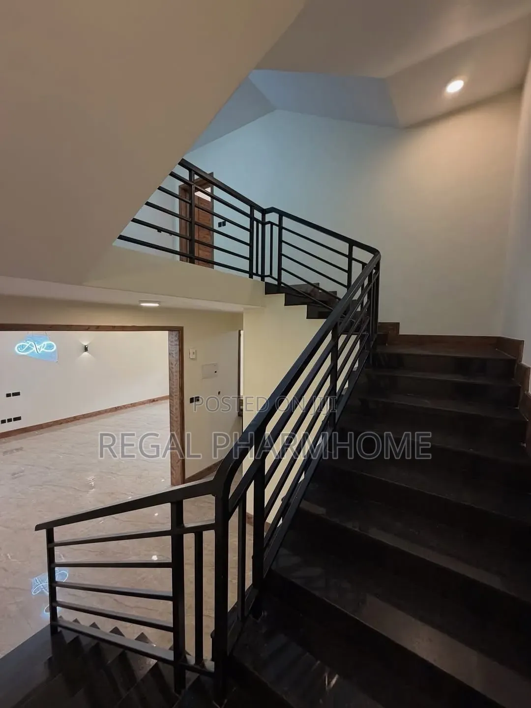 3bdrm Villa in Muyenga, Central Division for rent