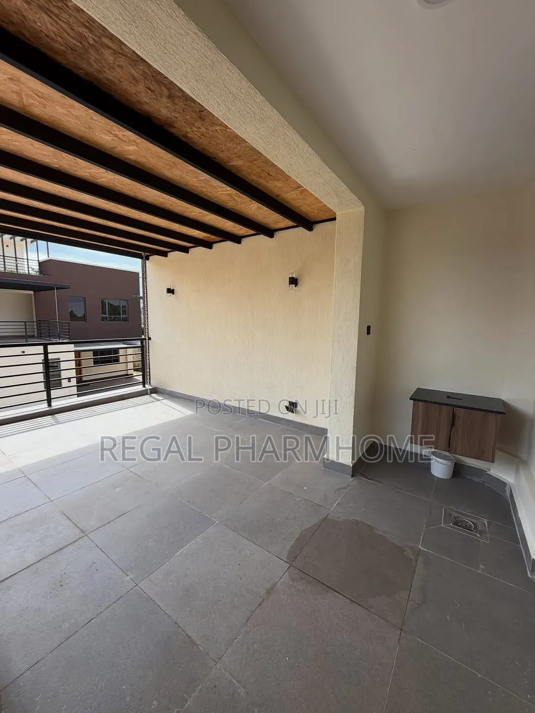 3bdrm Villa in Muyenga, Central Division for rent