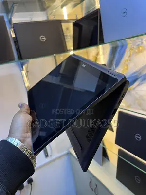 Laptop Dell Latitude 7390 2-in-1 8GB Intel Core i5 SSD 256GB