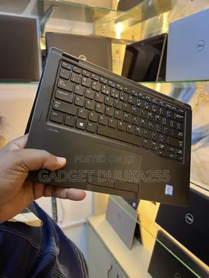 Laptop Dell Latitude 7390 2-in-1 8GB Intel Core i5 SSD 256GB