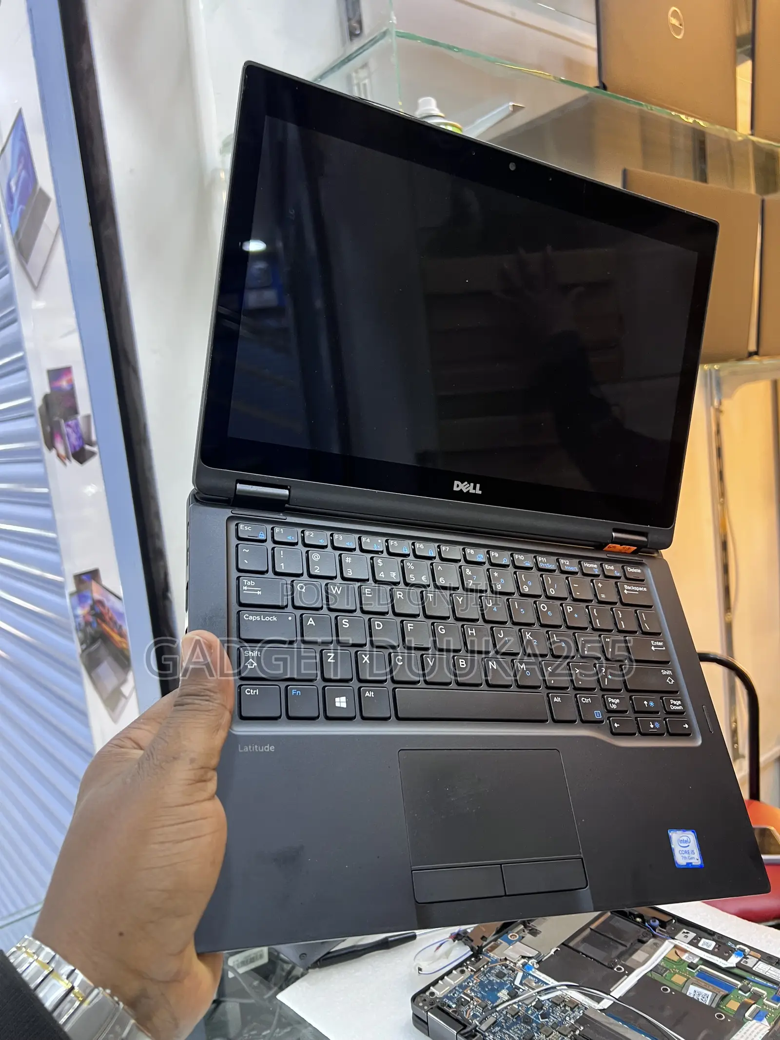 Laptop Dell Latitude 7390 2-in-1 8GB Intel Core i5 SSD 256GB