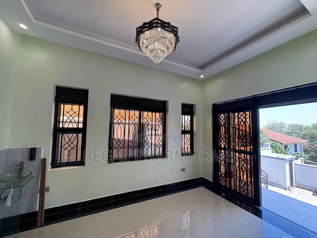 3bdrm Bungalow in Kigo, Central Division for rent