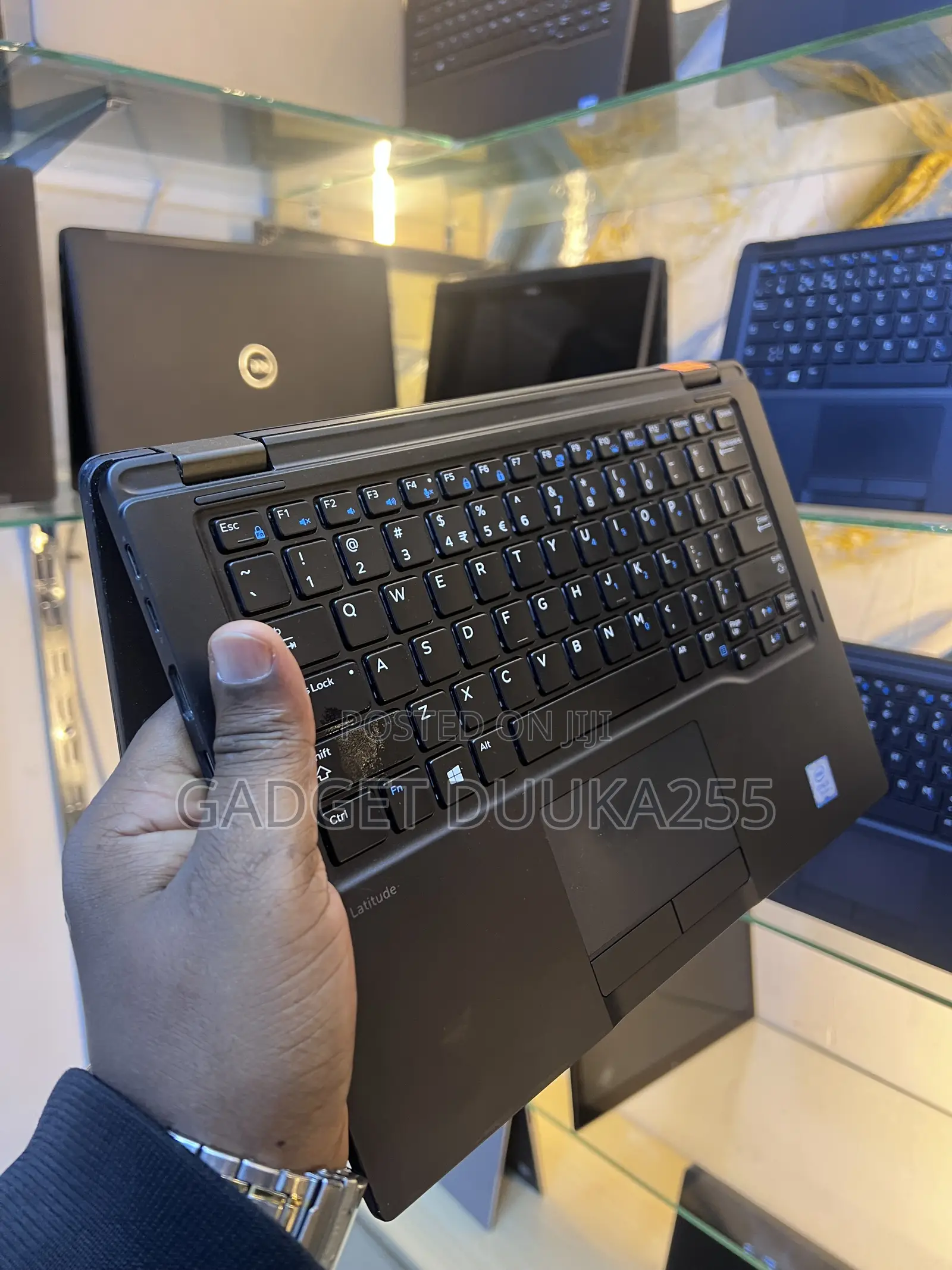 Laptop Dell Latitude 7390 2-in-1 8GB Intel Core i5 SSD 256GB
