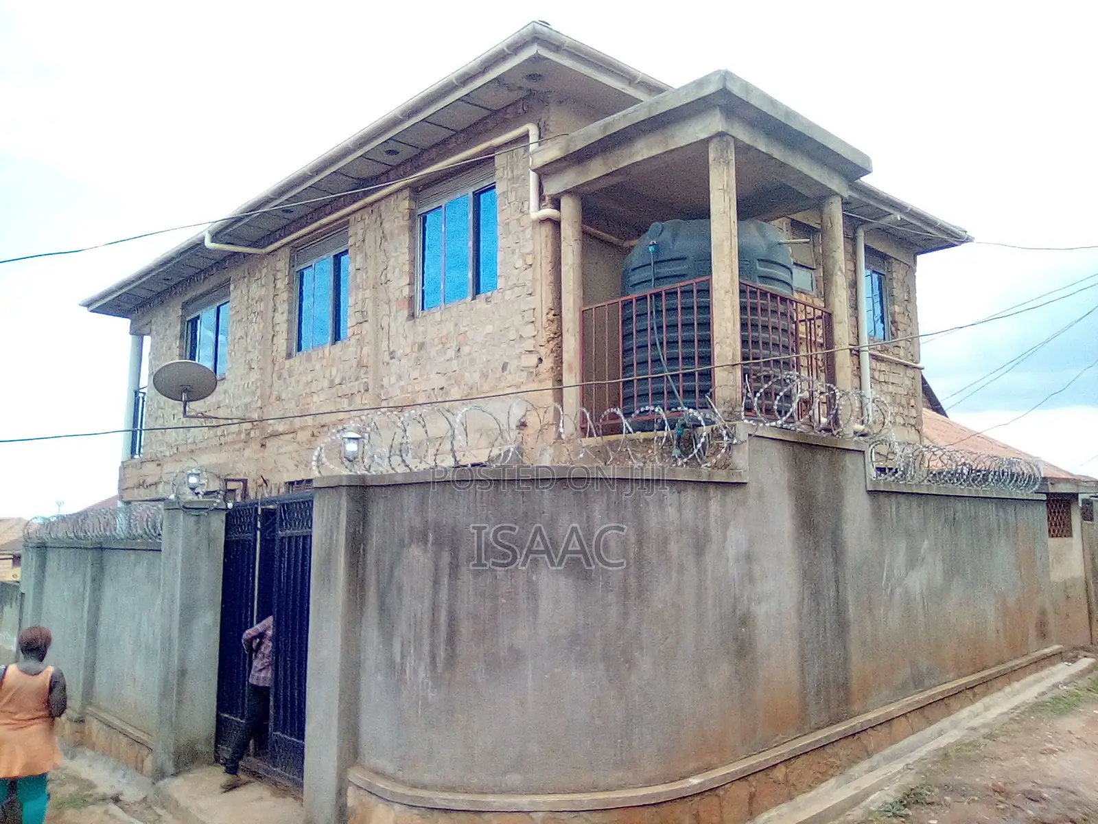 4bdrm Mansion in Nabweru for sale