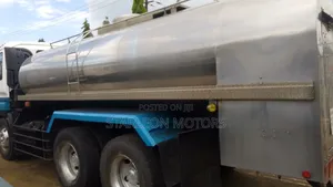 Milk Tank Isuzu Truck 2000 Blue