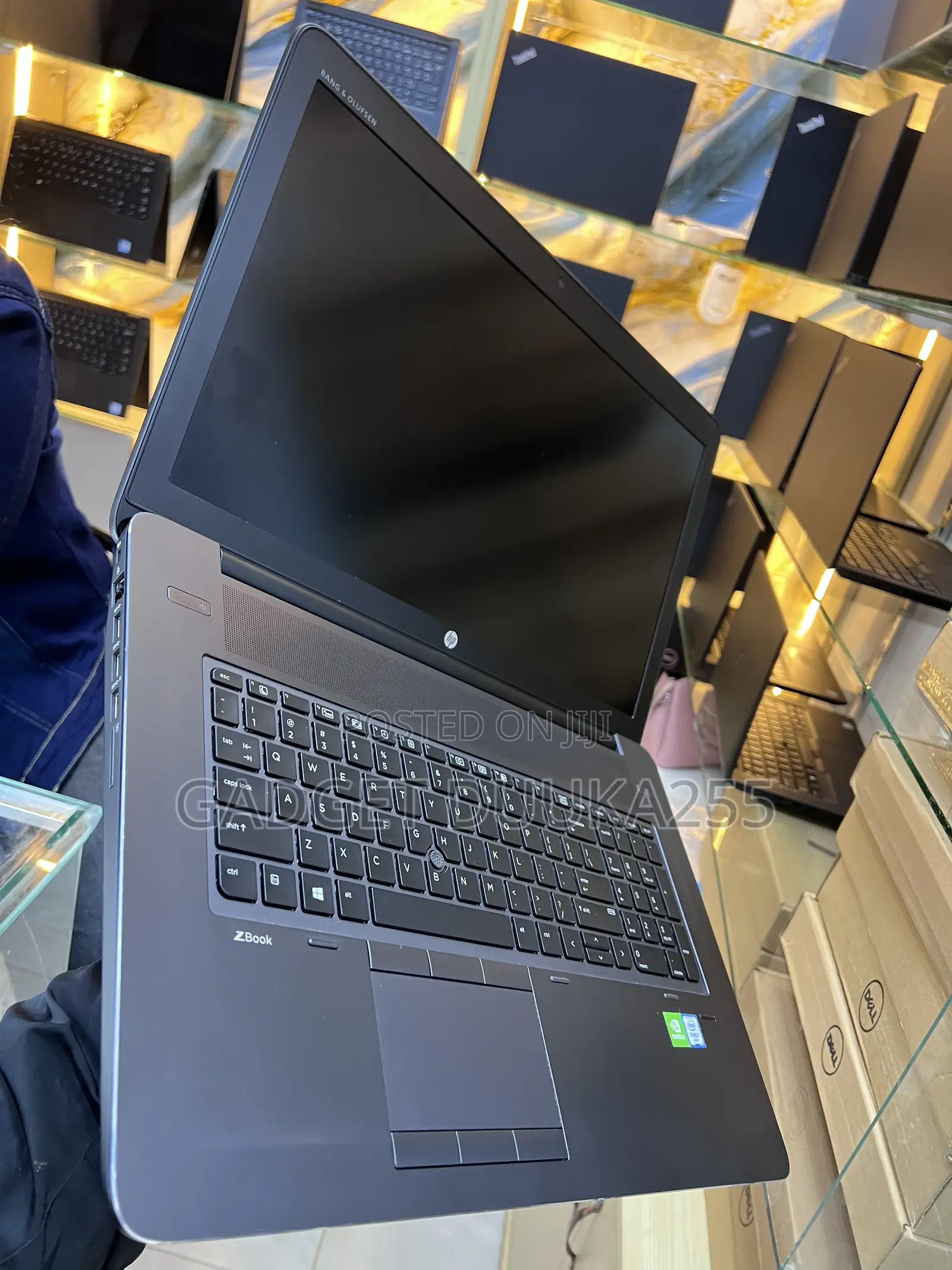 Laptop HP ZBook 17 G3 8GB Nvidia SSD 256GB