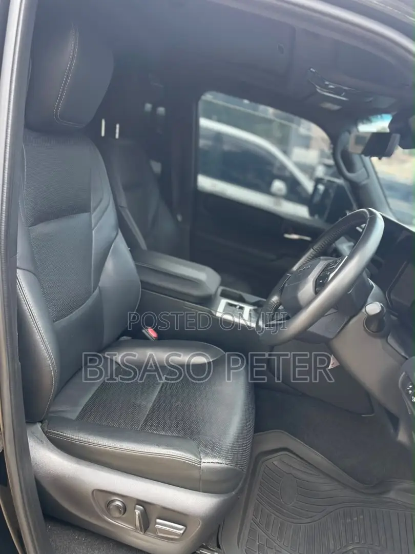 Toyota Land Cruiser Prado 2.4 Petrol 2024 Black