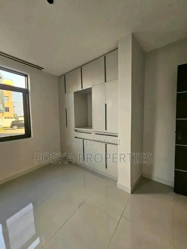 2bdrm Apartment in Central Division for rent