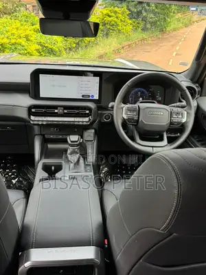 Toyota Land Cruiser Prado 2.7 2025 Silver