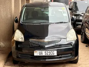 Toyota Ractis 1.5 FWD 2009 Black