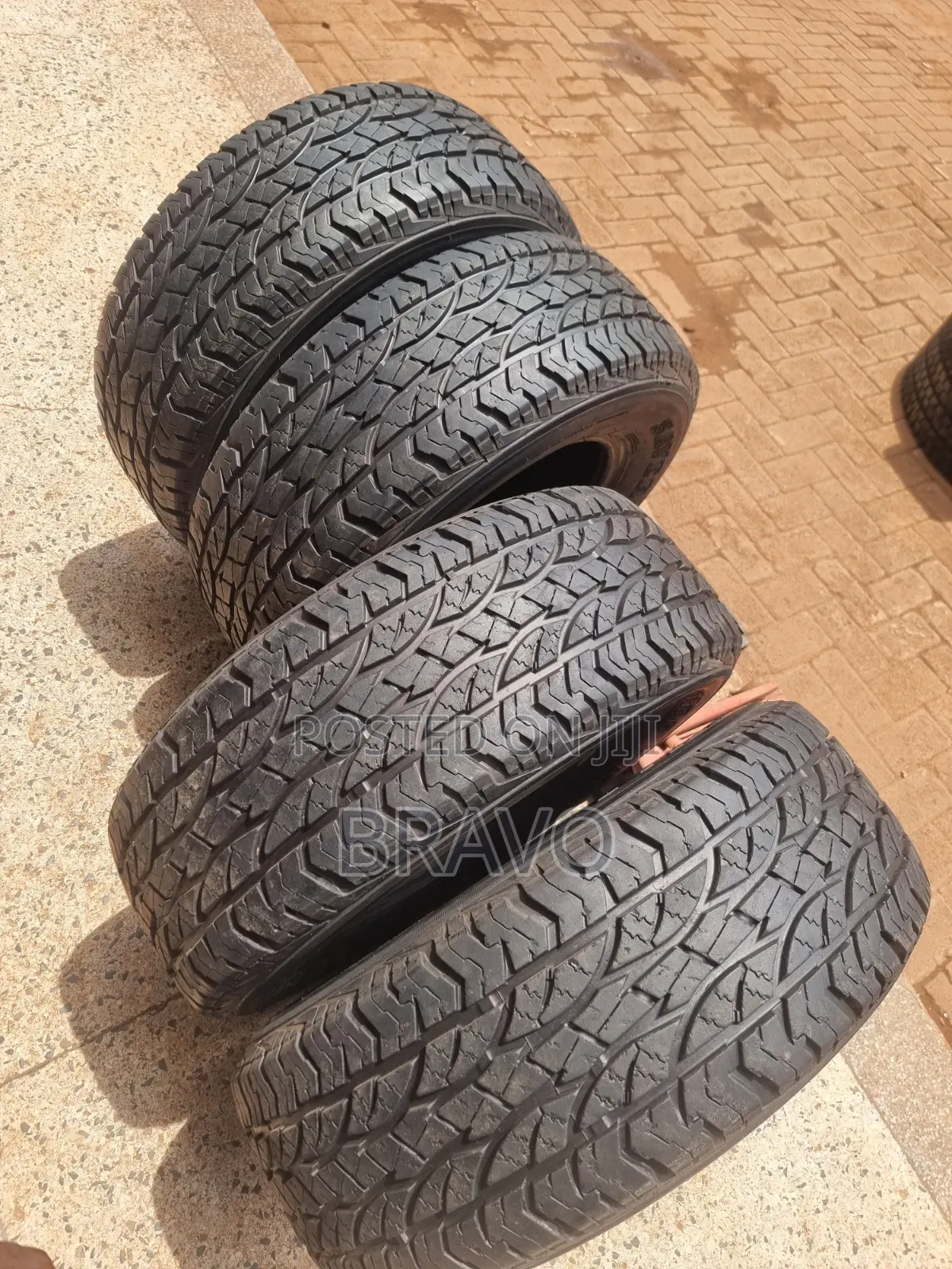 265/65r17 GT SAVERO Radial in Best Condition for Land Cruiser