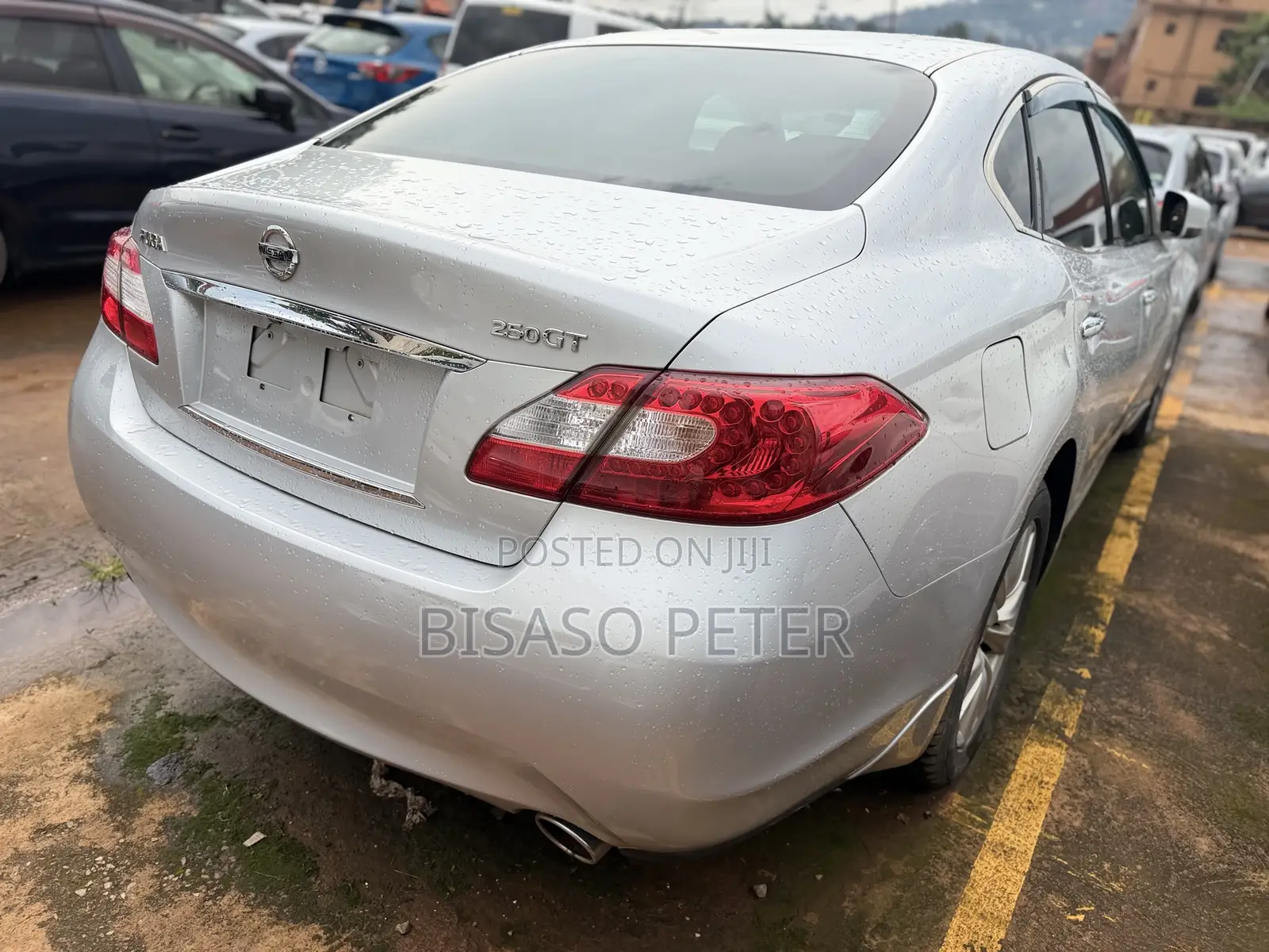 Nissan Fuga 2013 Silver