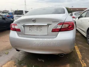 Nissan Fuga 2013 Silver