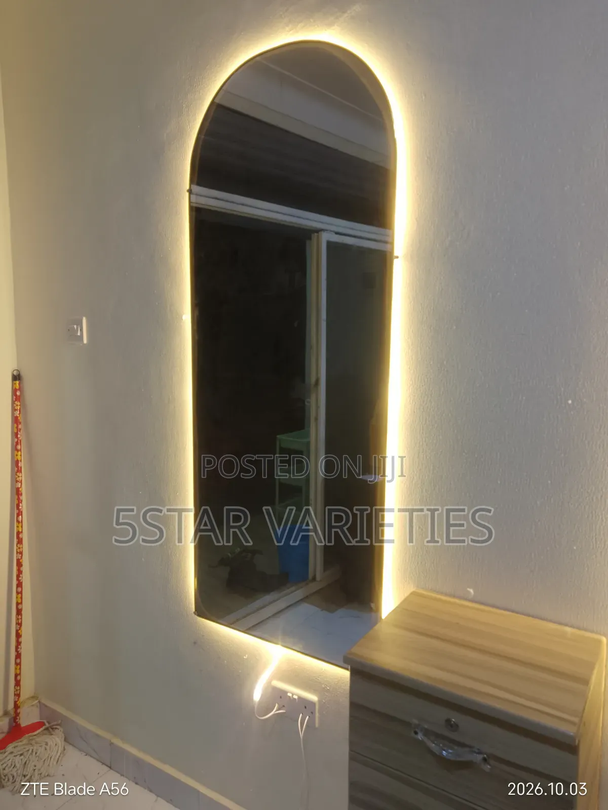Led Light Saloon Mirrors