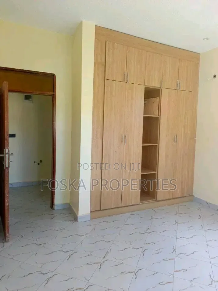 1bdrm Apartment in Muyenga Estate, Central Division for rent