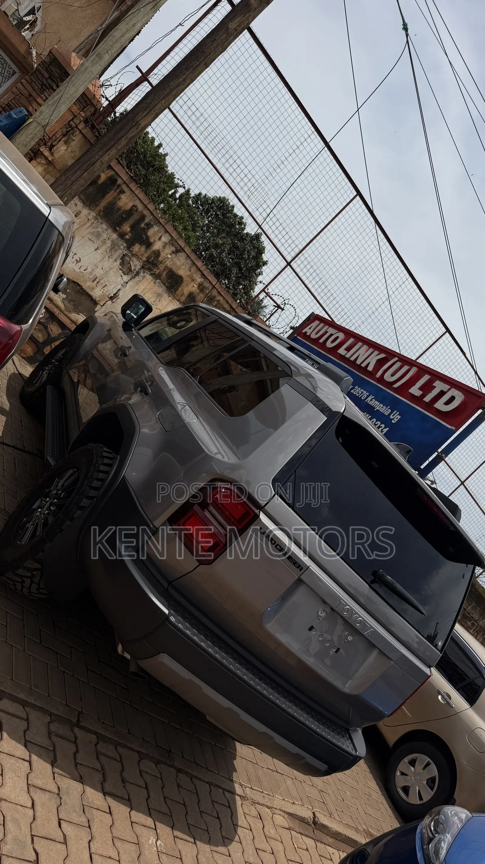 Toyota Land Cruiser Prado 2.7 2025 Brown