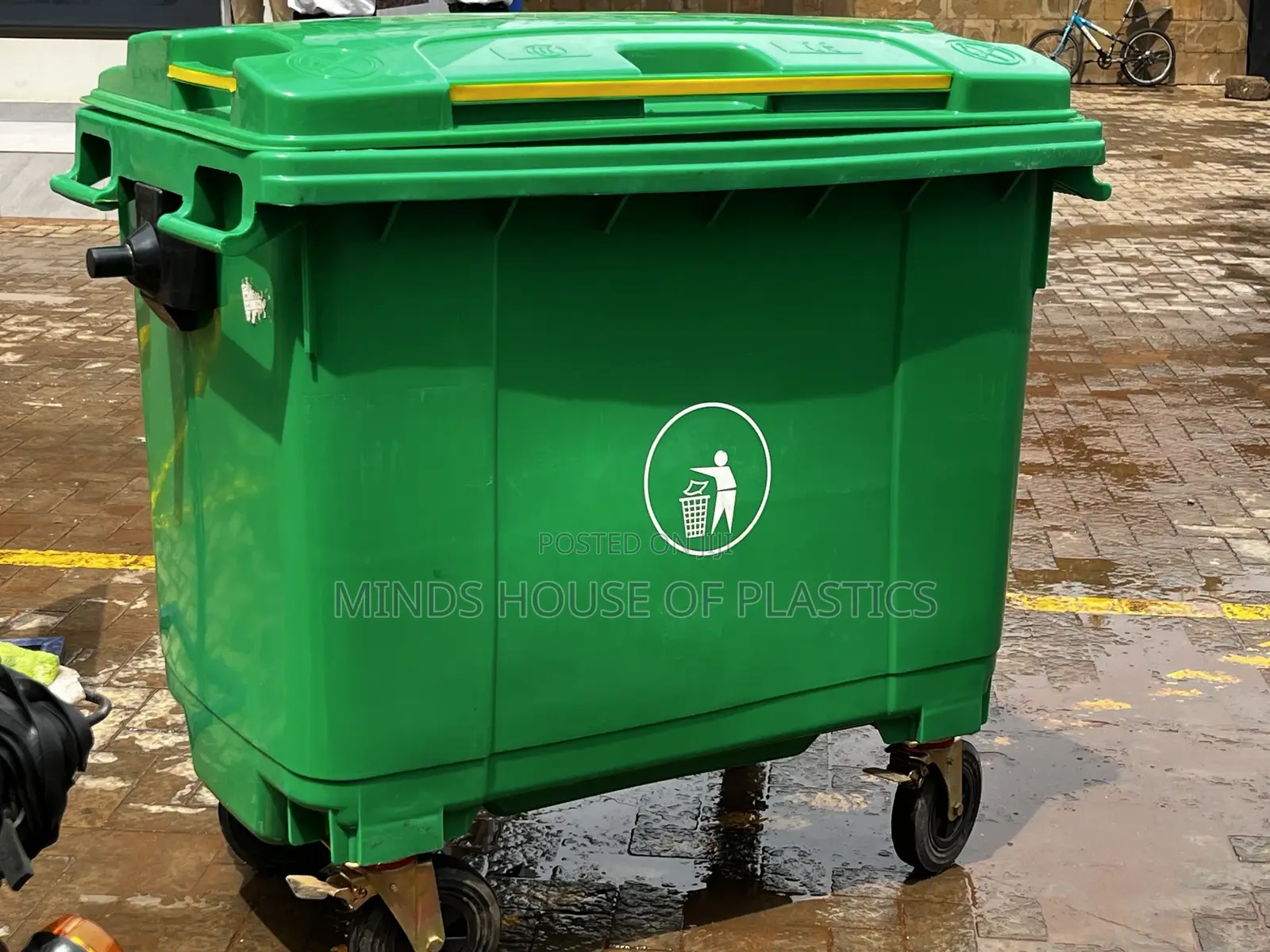 660ltrs Waste Bin