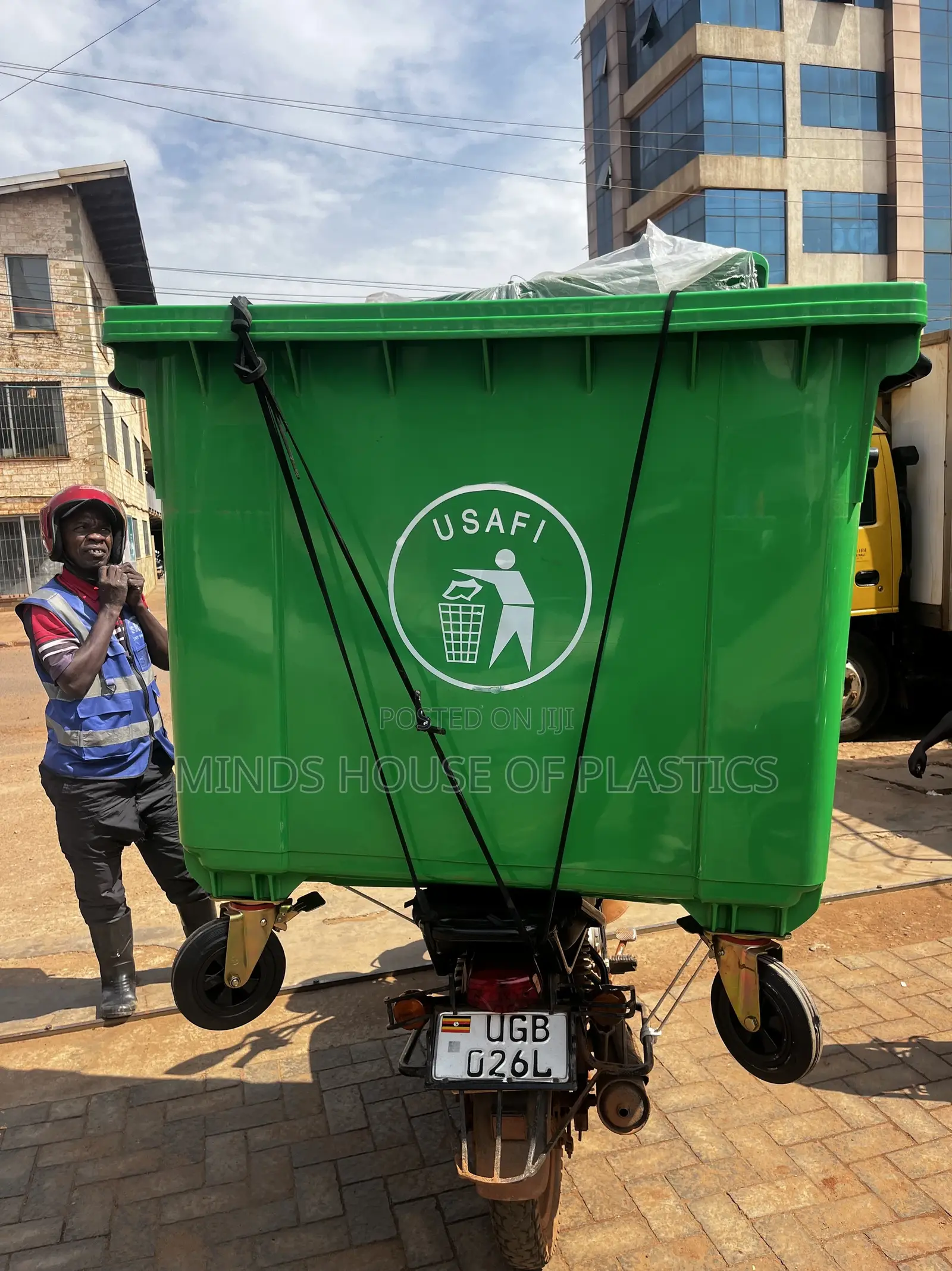 1100ltrs Waste Bin