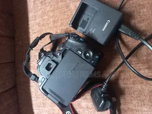 Canon 250D