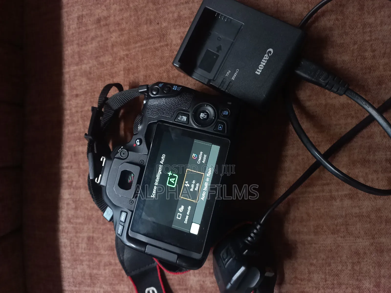Canon 250D