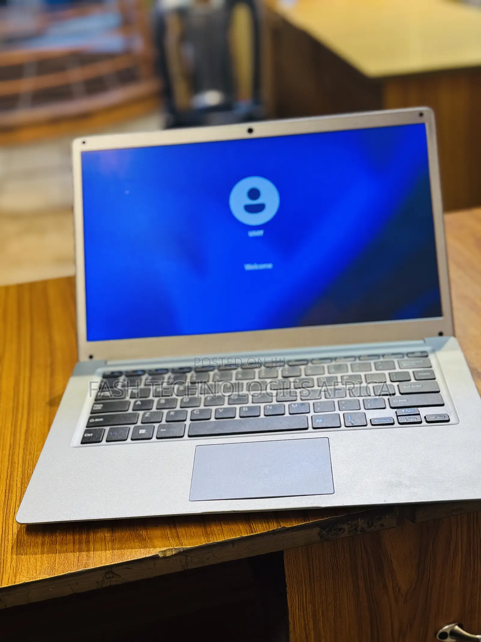 Laptop HP 14S 4GB Intel Core i7 SSD 128GB
