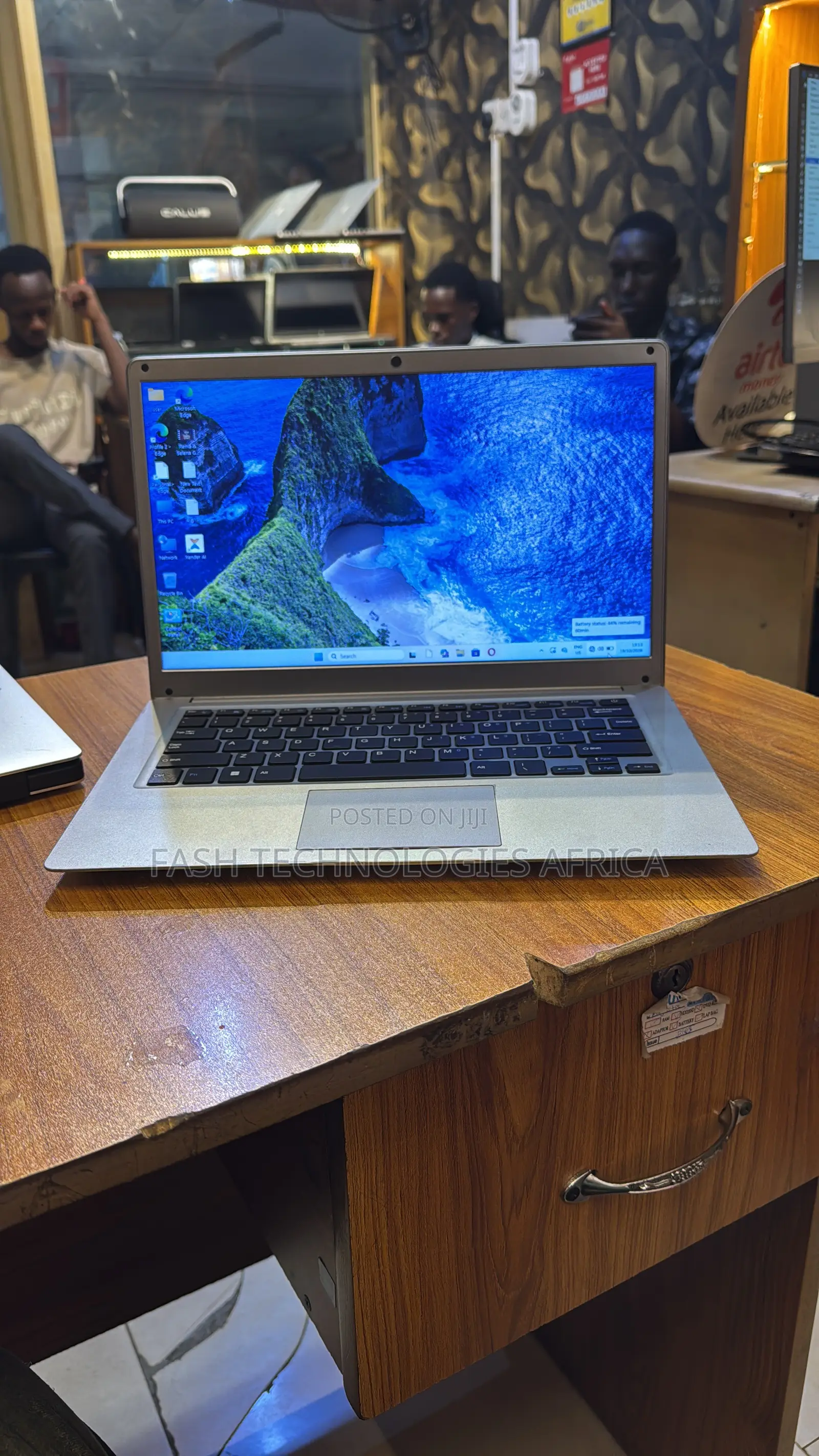 Laptop HP 14S 4GB Intel Core i7 SSD 128GB