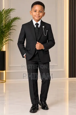 Kids/Boys Black Suit With a Shirt and a Tie/Bow Tie