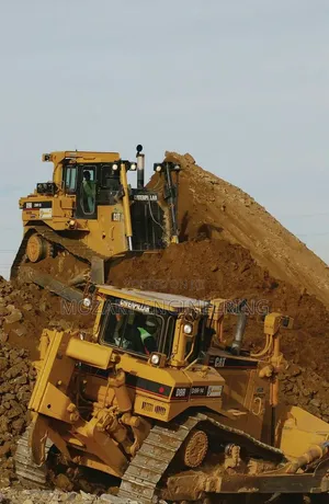 Bulldozer Caterpillar and Excavators Available for Hire