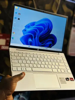 Laptop HP Pavilion 13 16GB AMD Ryzen 7 SSD 256GB