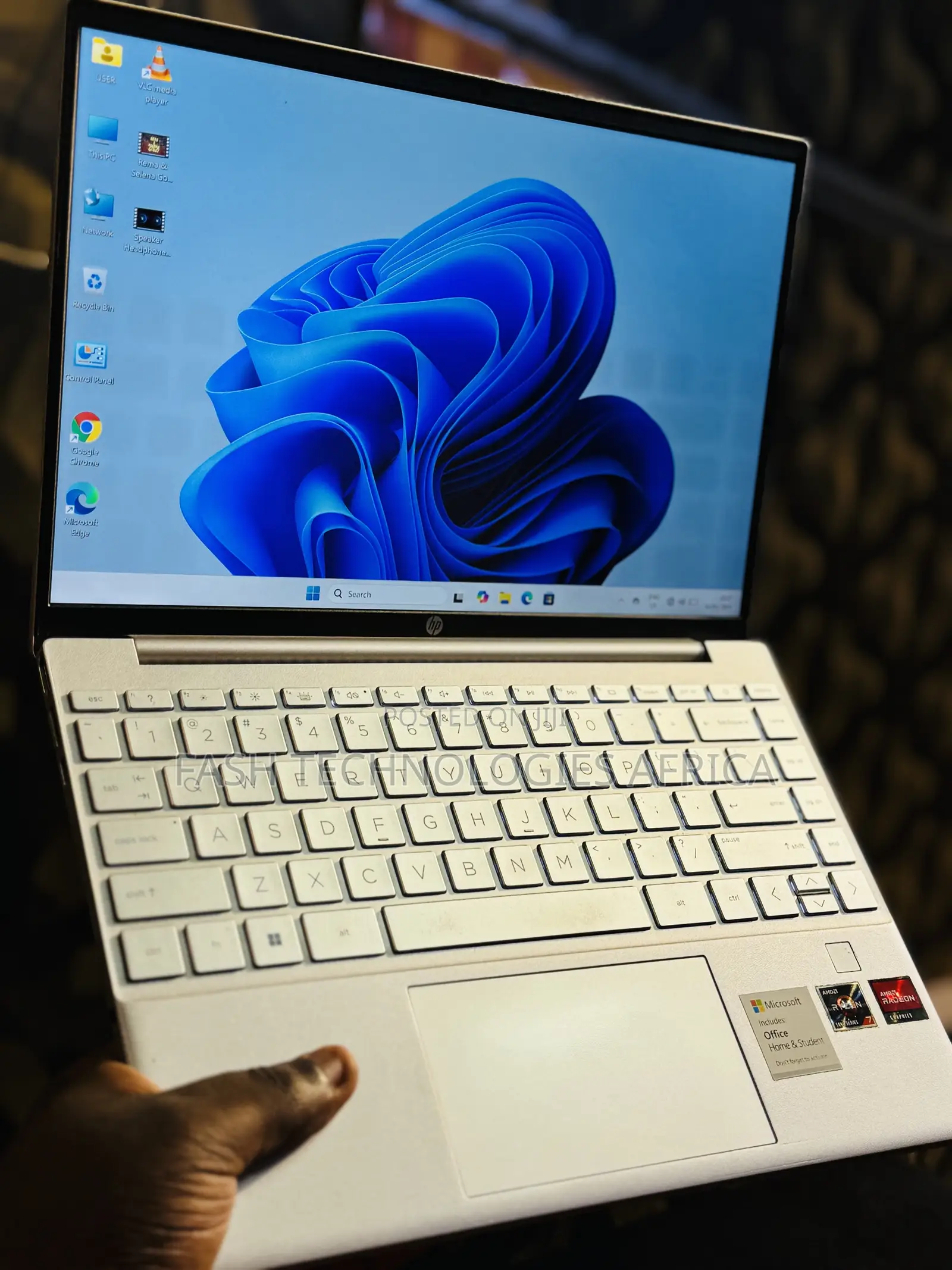 Laptop HP Pavilion 13 16GB AMD Ryzen 7 SSD 256GB