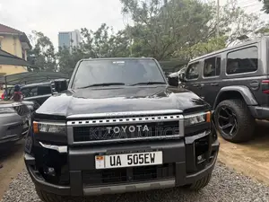 Toyota Land Cruiser Prado 2024 Black