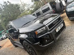 Toyota Land Cruiser Prado 2024 Black