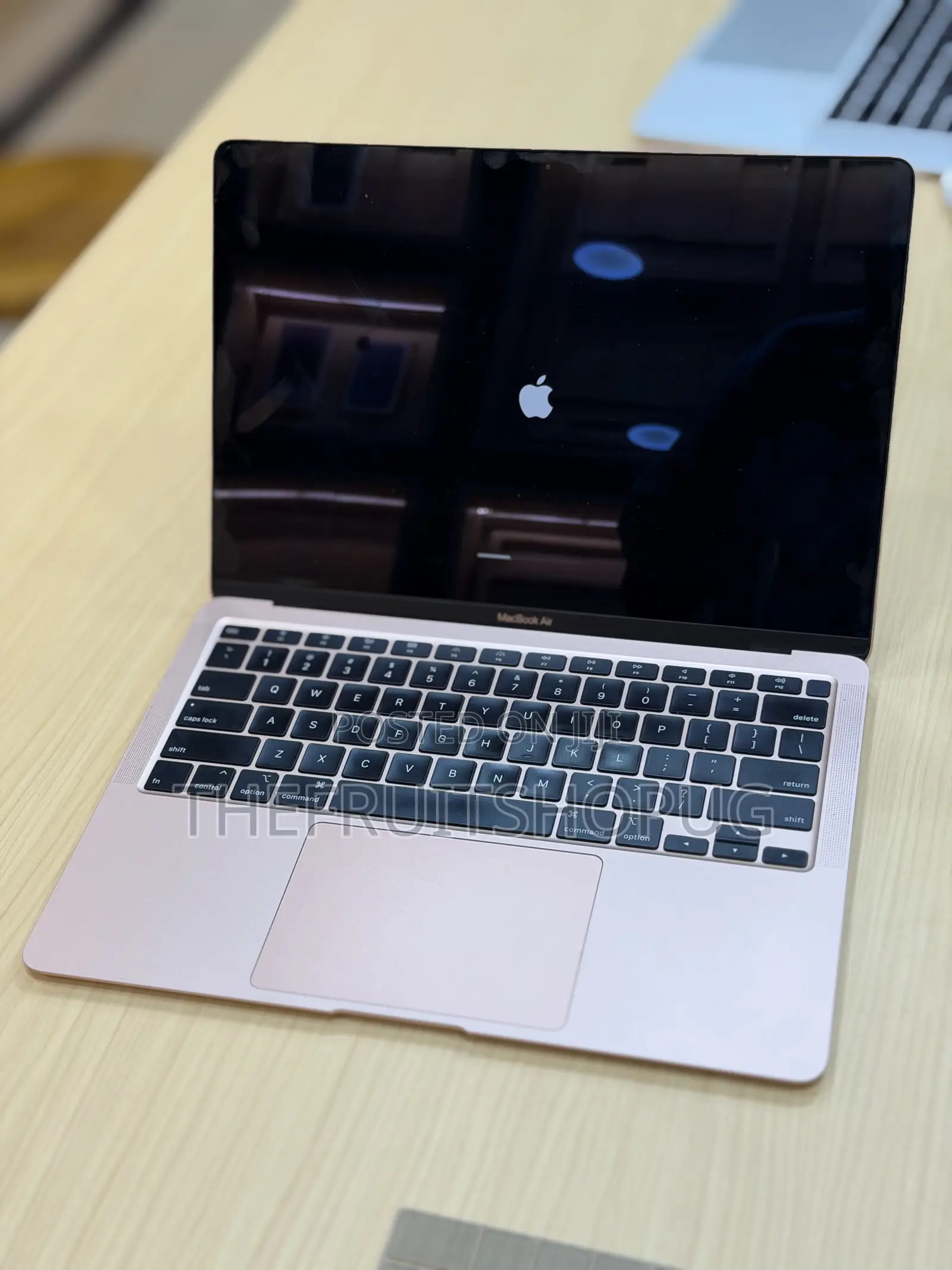 Laptop Apple MacBook Air 2020 8GB Intel Core i3 SSD 256GB