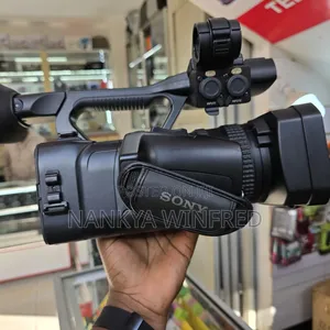 Sony HXR-NX200 4k Video Camera