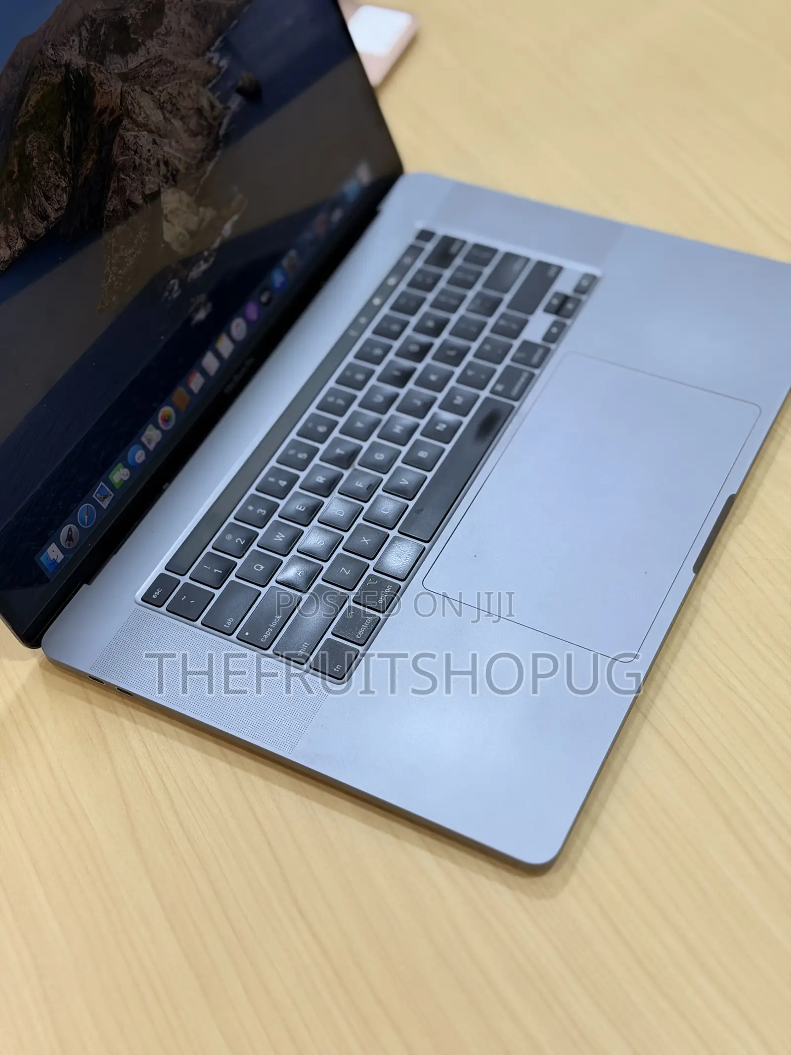 Laptop Apple MacBook Pro 2019 16GB Intel Core i9 SSD 1T