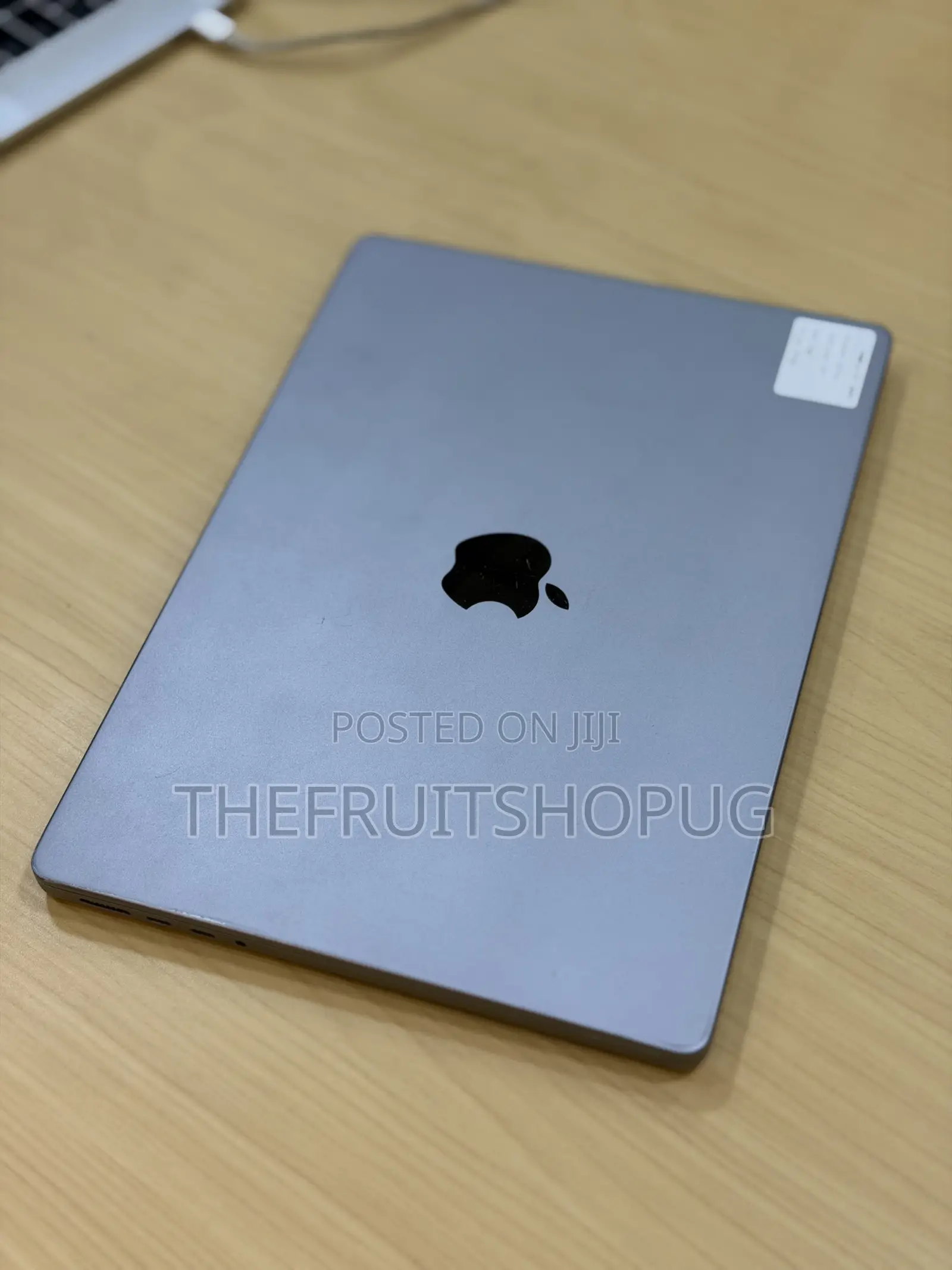 Laptop Apple MacBook Pro 2021 M1 16GB Apple M1 Pro SSD 1T