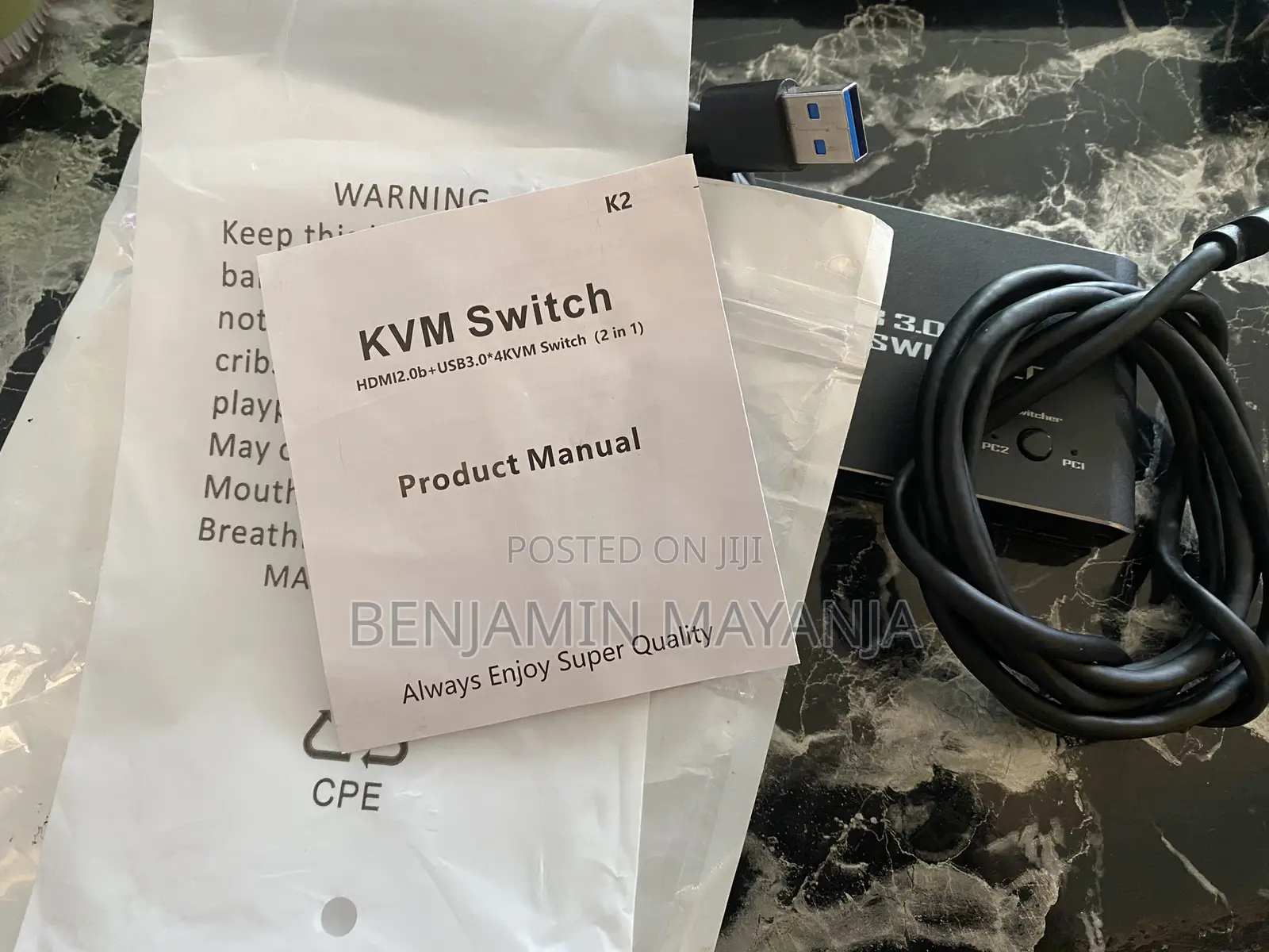 USB 3.0 KVM Switch 4K Ultra HD – 2 Computers, 4 USB Ports + HDMI
