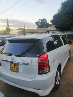 Toyota Wish 2005 White